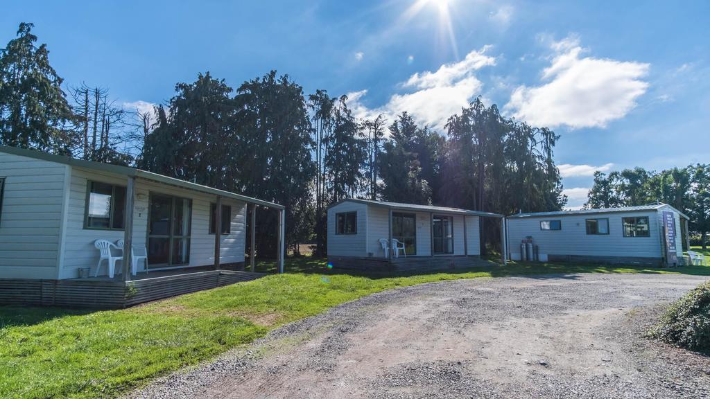 Grumpy'S Kiwi Holiday Park Geraldine Exterior photo